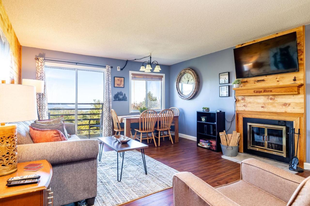 Wow Views!!-Mountain Escape-Outdoor Pool-Close To Downtown-Wifi-Cable-Private Balcony Gatlinburg Exteriör bild