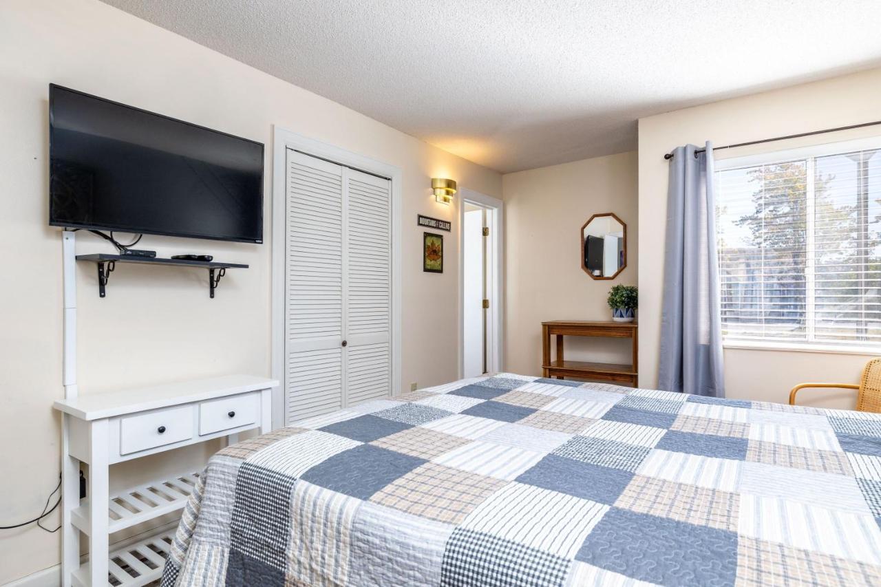 Wow Views!!-Mountain Escape-Outdoor Pool-Close To Downtown-Wifi-Cable-Private Balcony Gatlinburg Exteriör bild