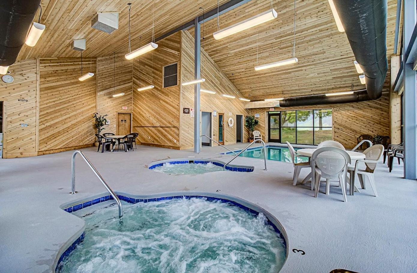 Wow Views!!-Mountain Escape-Outdoor Pool-Close To Downtown-Wifi-Cable-Private Balcony Gatlinburg Exteriör bild